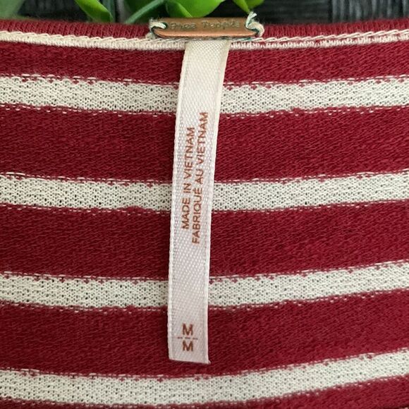 Free People Size Medium short cuffed sleeve top high front/low back - Picture 3 of 11